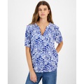 Womens Printed Smocked-Shoulder Short-Sleeve Top