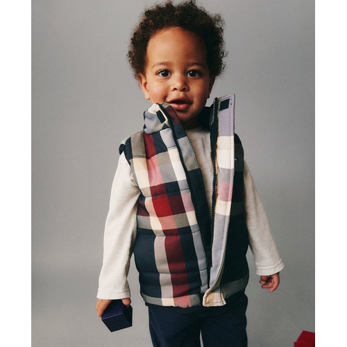 타미힐피거 Toddler Boy Plaid Print Puffer Vest Long Sleeve Jersey Tee and Joggers 3 Piece Set