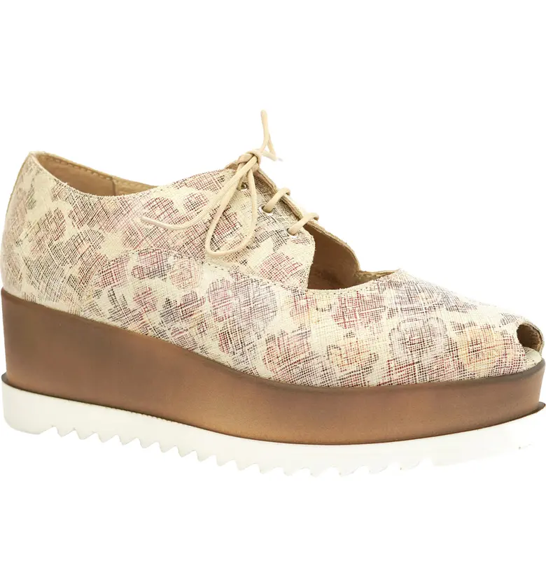 Unity in Diversity Iris Platform Oxford_FLORAL BEIGE