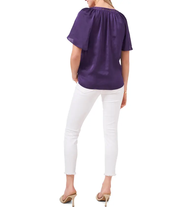  Vince Camuto Embellished V-Neck Blouse_DARK AMETHYST