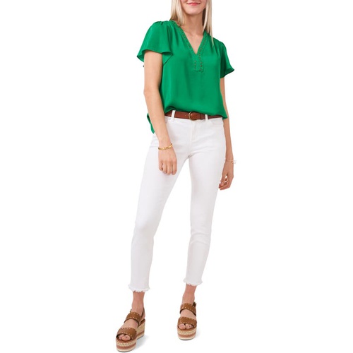  Vince Camuto Studded V-Neck Blouse_CACTUS GREEN