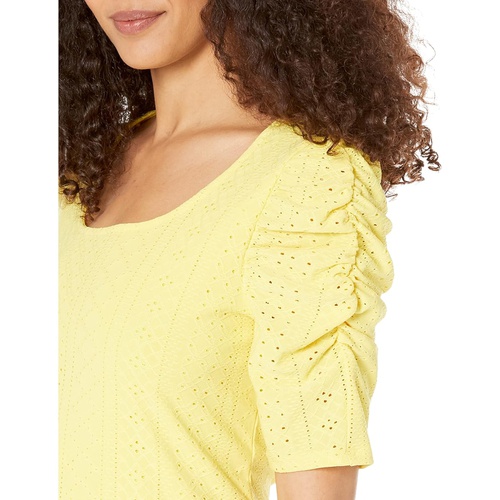  Vince Camuto Short Sleeve Ruched Knit Eyelet Top