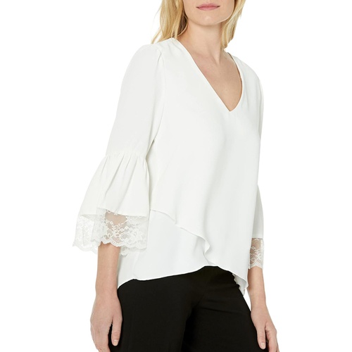  Vince Camuto Tiered Lace Ruffle Sleeve V-Neck Blouse