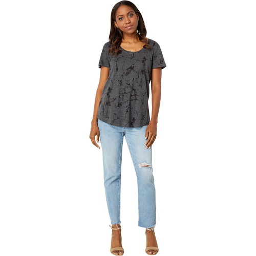  Vince Camuto Short Sleeve Marble Textures Scoop Neck Tee