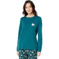 Vineyard Vines Christmas Whale Long Sleeve Pocket Tee