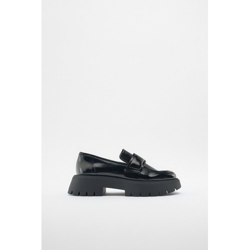 자라 Zara LUG SOLE LOAFERS