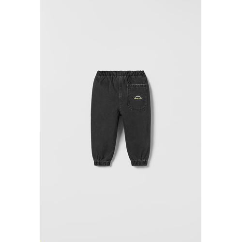 자라 Zara JOGGER JEANS WITH APPLIQUEE