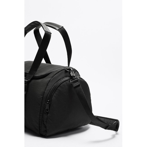 자라 Zara TECHNICAL DUFFLE BAG