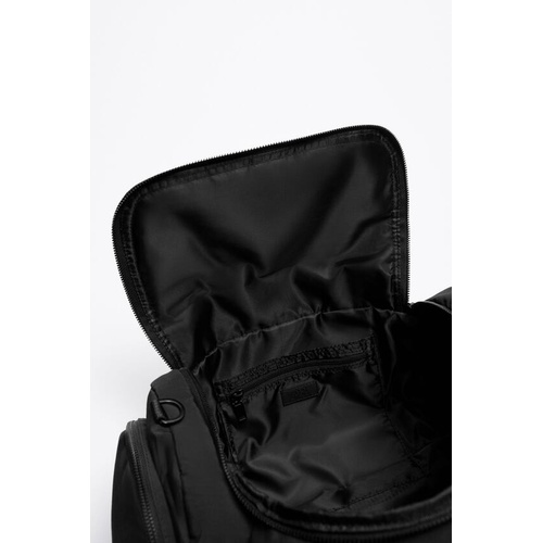 자라 Zara TECHNICAL DUFFLE BAG