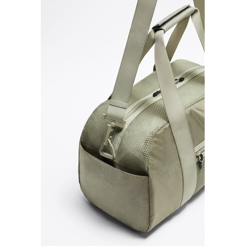 자라 Zara TECHNICAL DUFFLE BAG