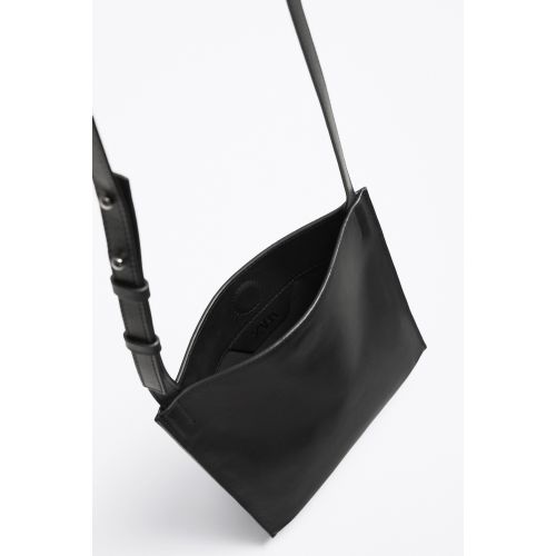 자라 Zara LEATHER CROSSBODY BAG