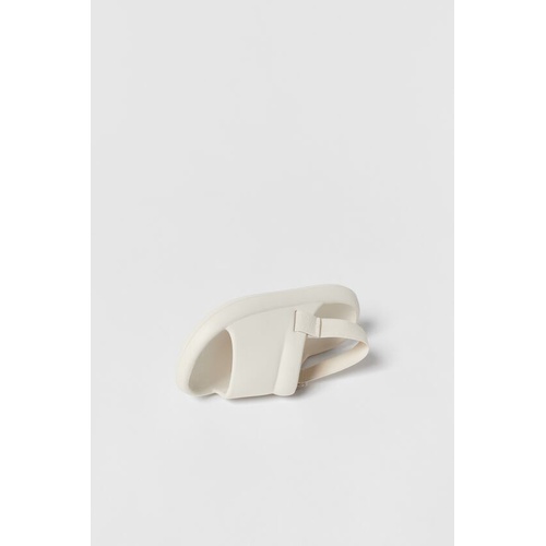 자라 Zara BABY/ MONOCHROMATIC RUBBERIZED SANDALS