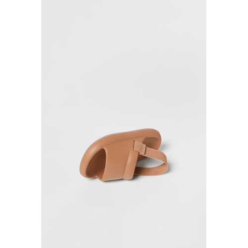 자라 Zara BABY/ MONOCHROMATIC RUBBERIZED SANDALS