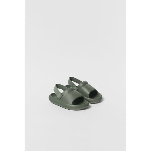 자라 Zara BABY/ MONOCHROMATIC RUBBERIZED SANDALS