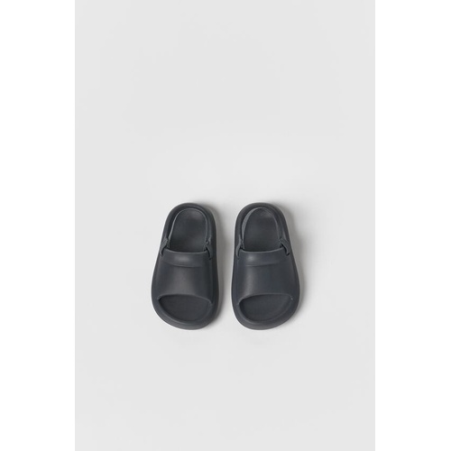 자라 Zara BABY/ MONOCHROMATIC RUBBERIZED SANDALS