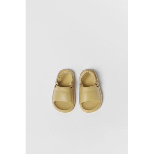 자라 Zara BABY/ MONOCHROMATIC RUBBERIZED SANDALS