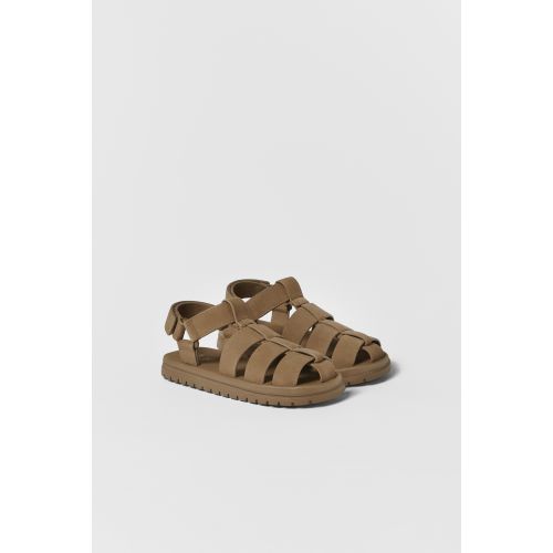 자라 Zara KIDS/ LUG SOLE LEATHER FISHERMAN SANDALS