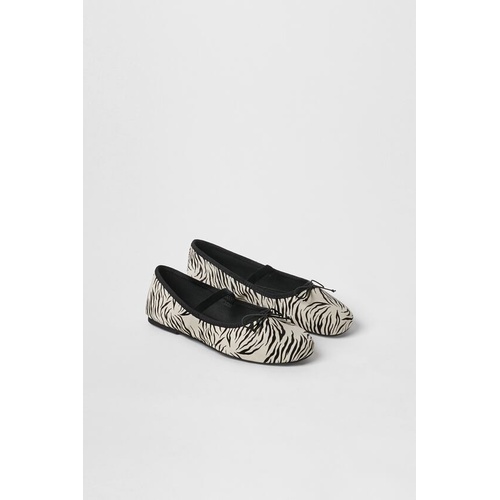 자라 Zara KIDS/ ANIMAL PRINT BALLET FLATS