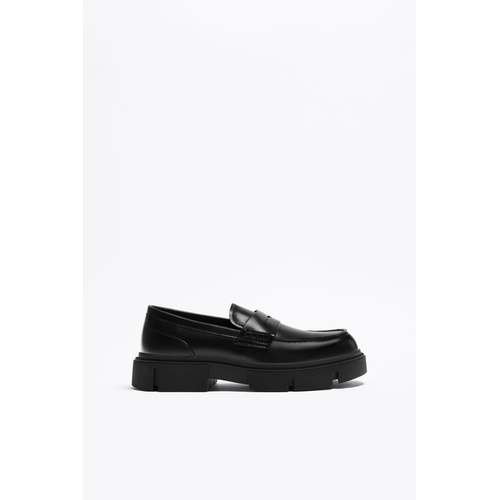 자라 Zara CHUNKY SOLE LOAFERS