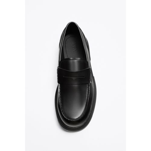 자라 Zara CHUNKY SOLE LOAFERS