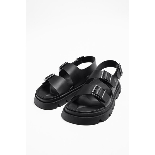 자라 Zara BUCKLED LUG SOLE SANDALS