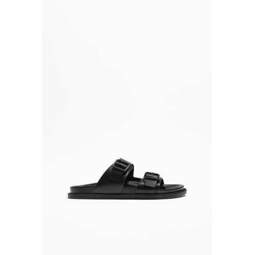 자라 Zara BUCKLED SANDALS