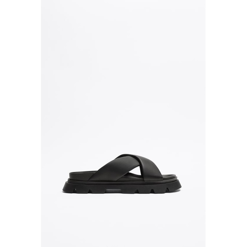 자라 Zara CHUNKY STRAP SANDALS