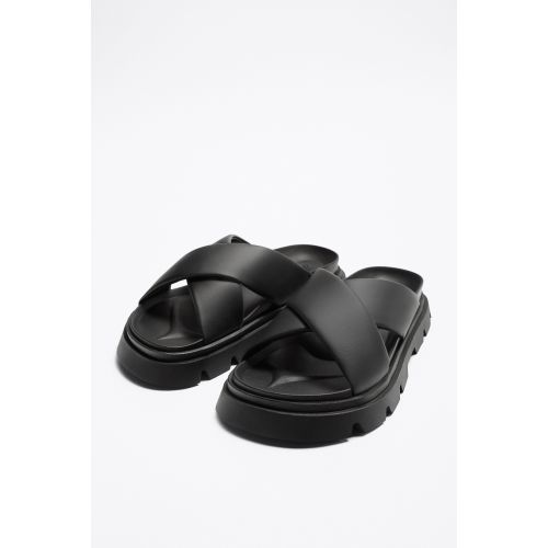 자라 Zara CHUNKY STRAP SANDALS