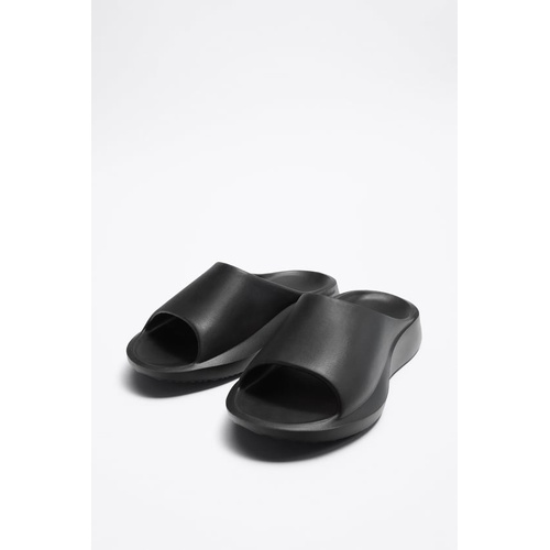 자라 Zara SOLID COLOR SLIDES X RHUIGI