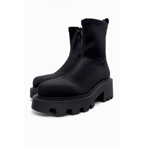 자라 Zara FABRIC LUG SOLE ANKLE BOOTS