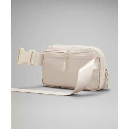 룰루레몬 Lululemon Everywhere Belt Bag 1L