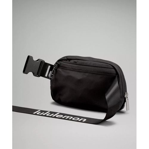 룰루레몬 Lululemon Everywhere Belt Bag 1L